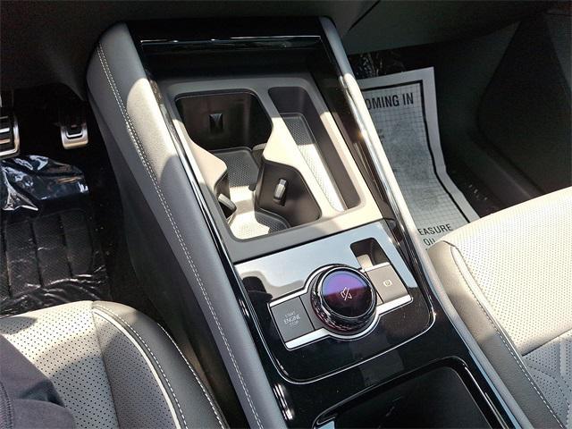 new 2025 Volkswagen Tiguan car, priced at $40,987