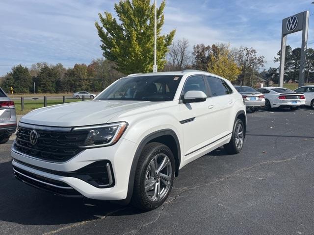 new 2024 Volkswagen Atlas Cross Sport car, priced at $46,496