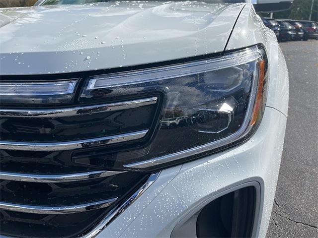 new 2025 Volkswagen Atlas car, priced at $45,934