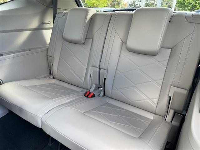 new 2025 Volkswagen Atlas car, priced at $45,934