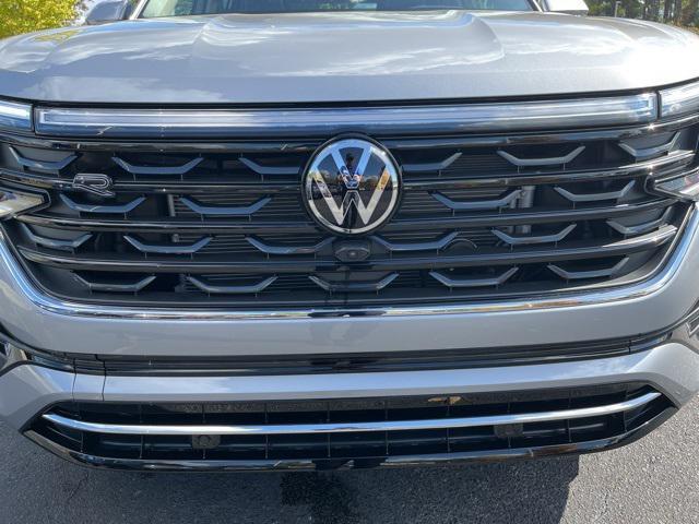 new 2025 Volkswagen Atlas car, priced at $56,661