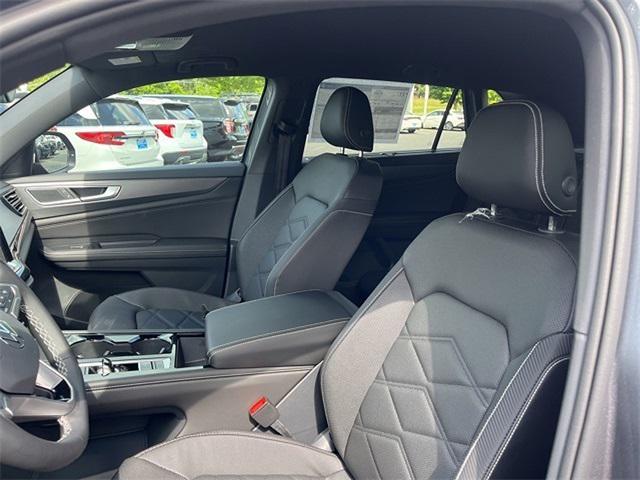 new 2025 Volkswagen Atlas Cross Sport car, priced at $43,631