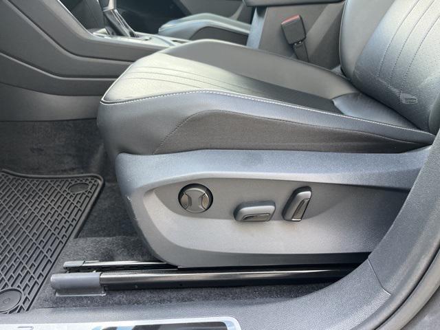used 2024 Volkswagen Tiguan car, priced at $31,488