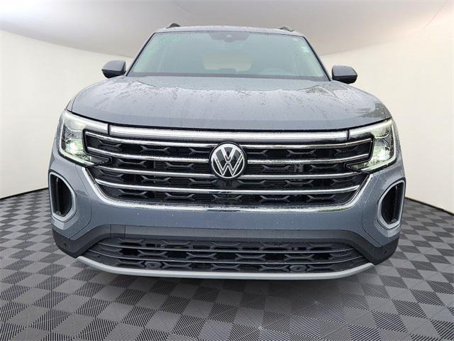 used 2025 Volkswagen Atlas car, priced at $39,798