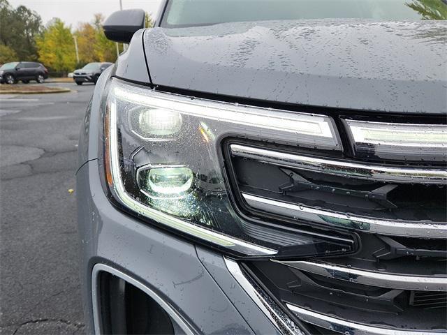 used 2025 Volkswagen Atlas car, priced at $39,798