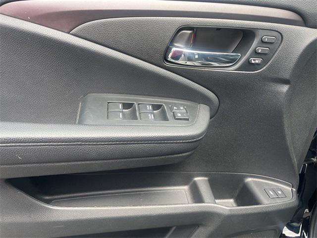 used 2022 Honda Pilot car, priced at $30,788