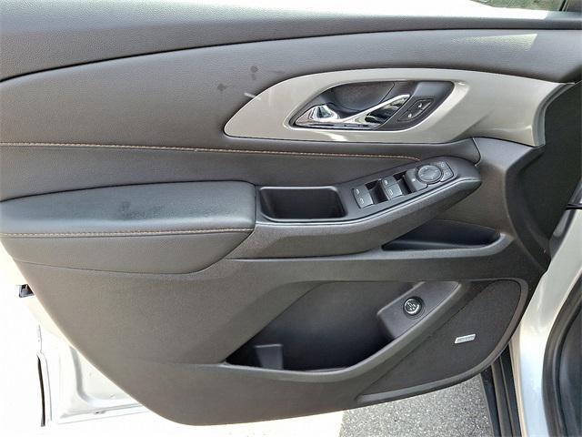 used 2020 Chevrolet Traverse car, priced at $22,378
