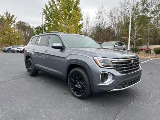 new 2024 Volkswagen Atlas car, priced at $40,591