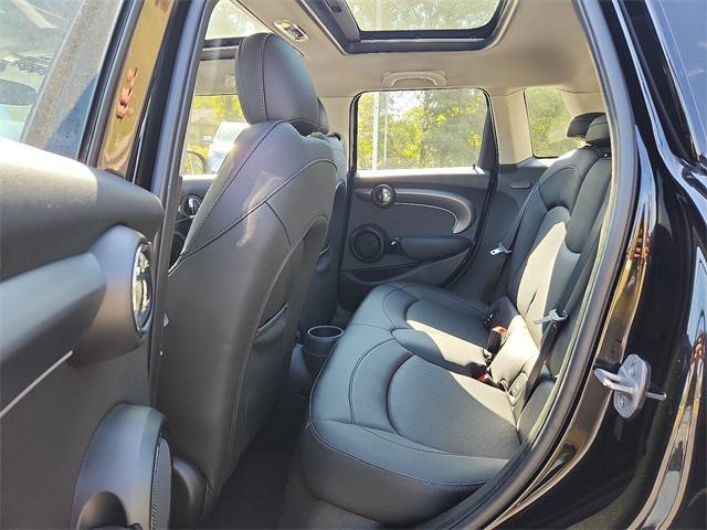 used 2024 MINI Hardtop car, priced at $23,229