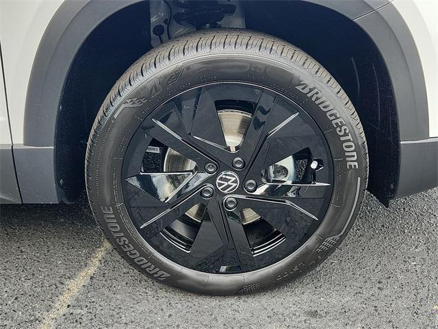 new 2025 Volkswagen Taos car, priced at $30,619