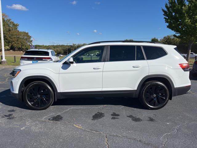 new 2025 Volkswagen Atlas car, priced at $49,052