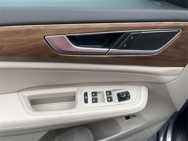 new 2025 Volkswagen Atlas car, priced at $44,067