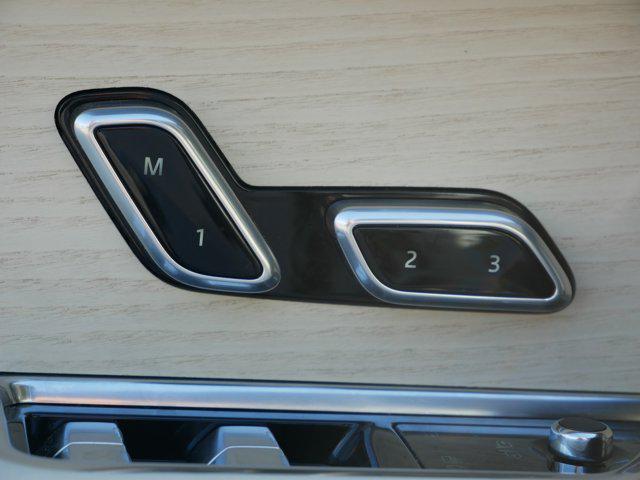 used 2023 Land Rover Range Rover car, priced at $118,900