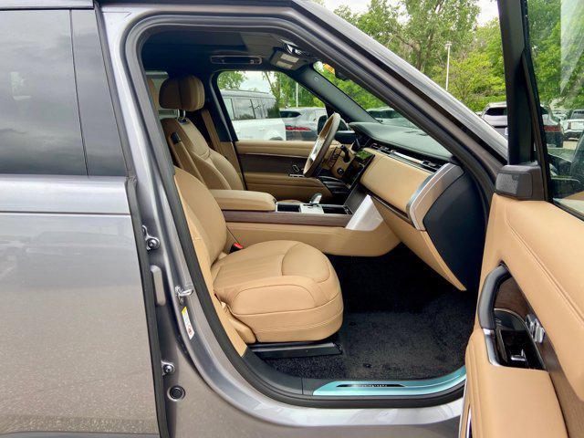 new 2025 Land Rover Range Rover car, priced at $157,255
