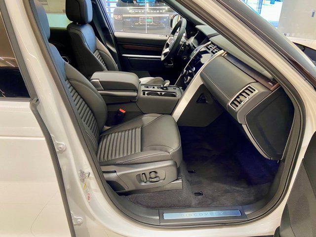 new 2025 Land Rover Discovery car, priced at $69,268