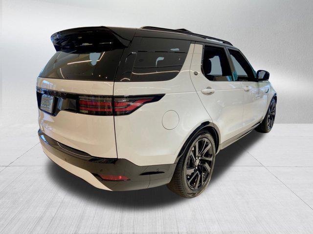 new 2025 Land Rover Discovery car, priced at $69,268