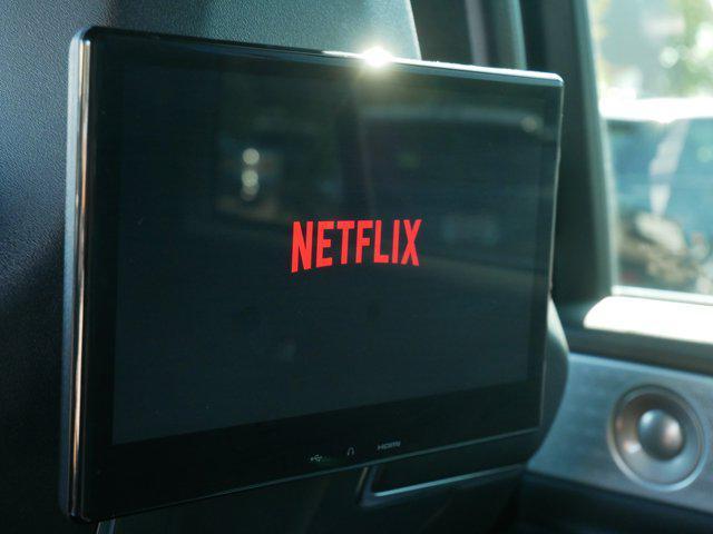 used 2025 Lincoln Navigator car, priced at $114,900