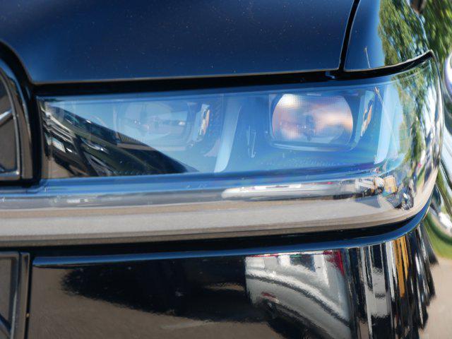 used 2025 Lincoln Navigator car, priced at $114,900