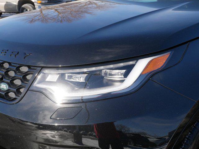 used 2024 Land Rover Discovery car, priced at $68,999