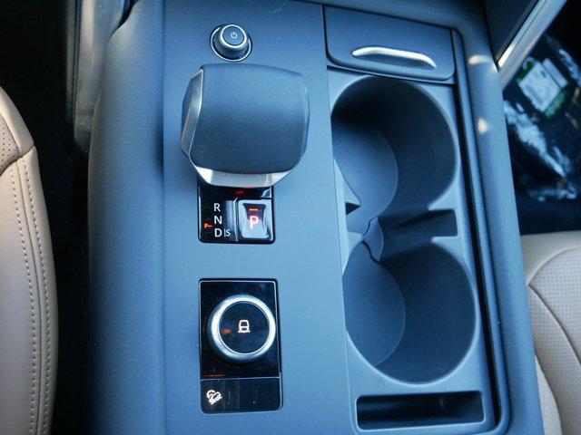 new 2026 Land Rover Discovery car, priced at $83,251