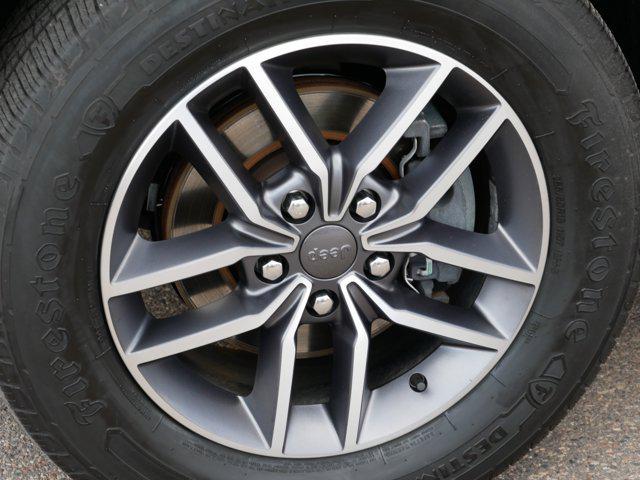 used 2020 Jeep Grand Cherokee car, priced at $22,999
