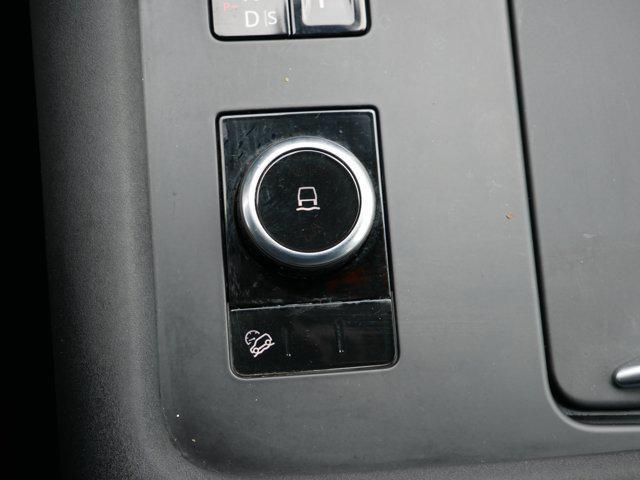 used 2024 Land Rover Discovery car, priced at $69,999