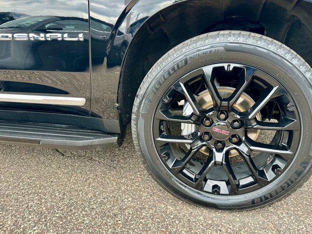 used 2022 GMC Yukon XL car, priced at $53,900