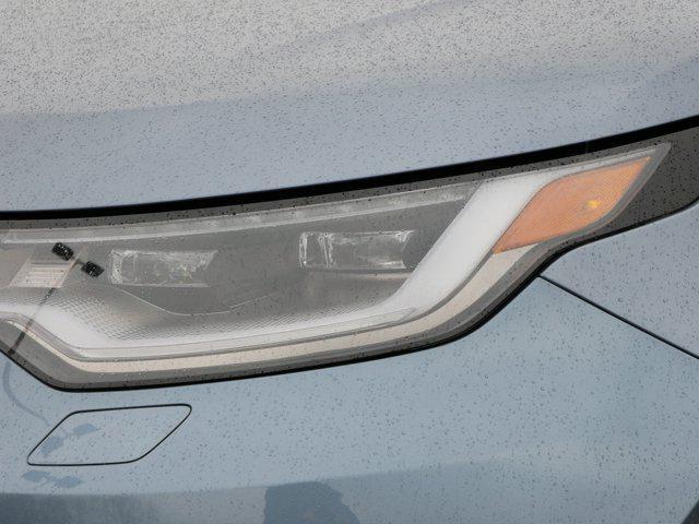 used 2022 Land Rover Discovery car, priced at $35,999