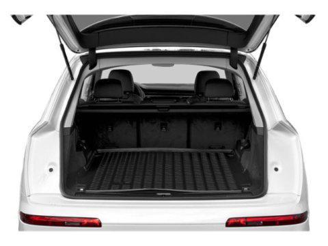 used 2024 Audi Q7 car, priced at $65,999