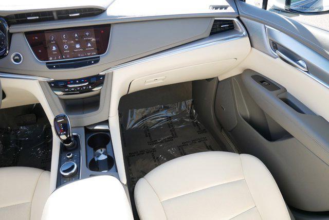 used 2024 Cadillac XT5 car, priced at $45,999