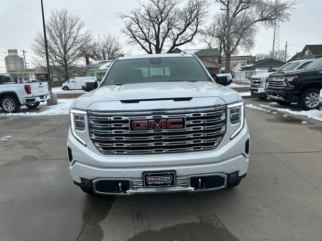 new 2025 GMC Sierra 1500 car, priced at $70,124