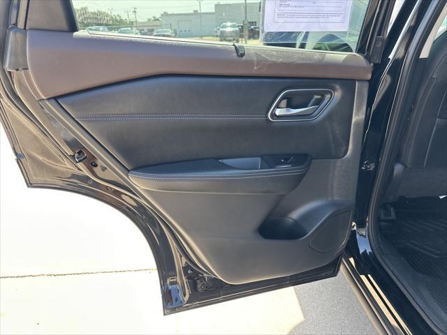 used 2021 Nissan Rogue car, priced at $24,046