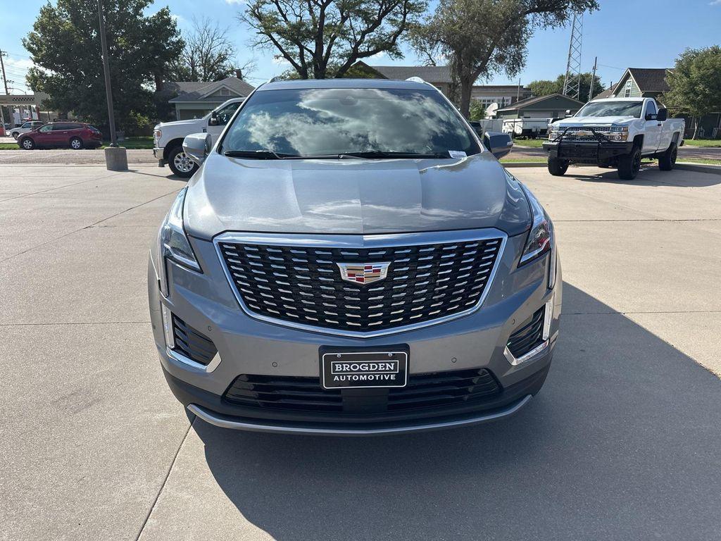 used 2022 Cadillac XT5 car, priced at $32,995