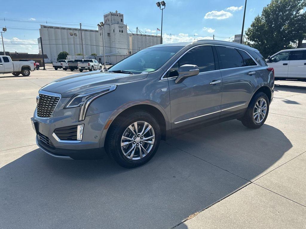 used 2022 Cadillac XT5 car, priced at $32,995