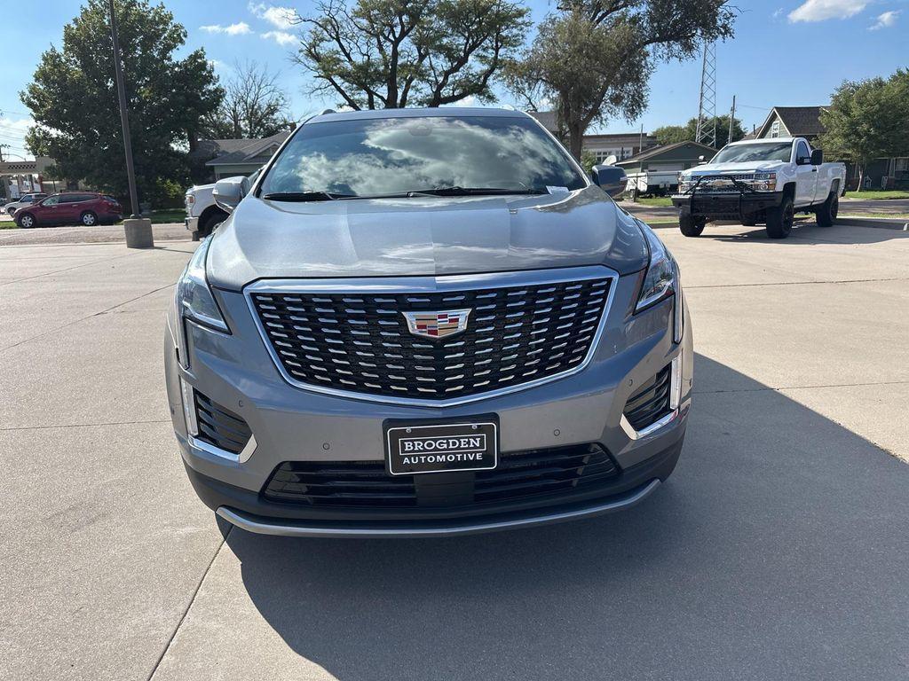 used 2022 Cadillac XT5 car, priced at $32,995
