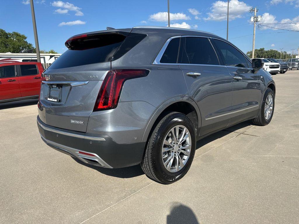 used 2022 Cadillac XT5 car, priced at $32,995