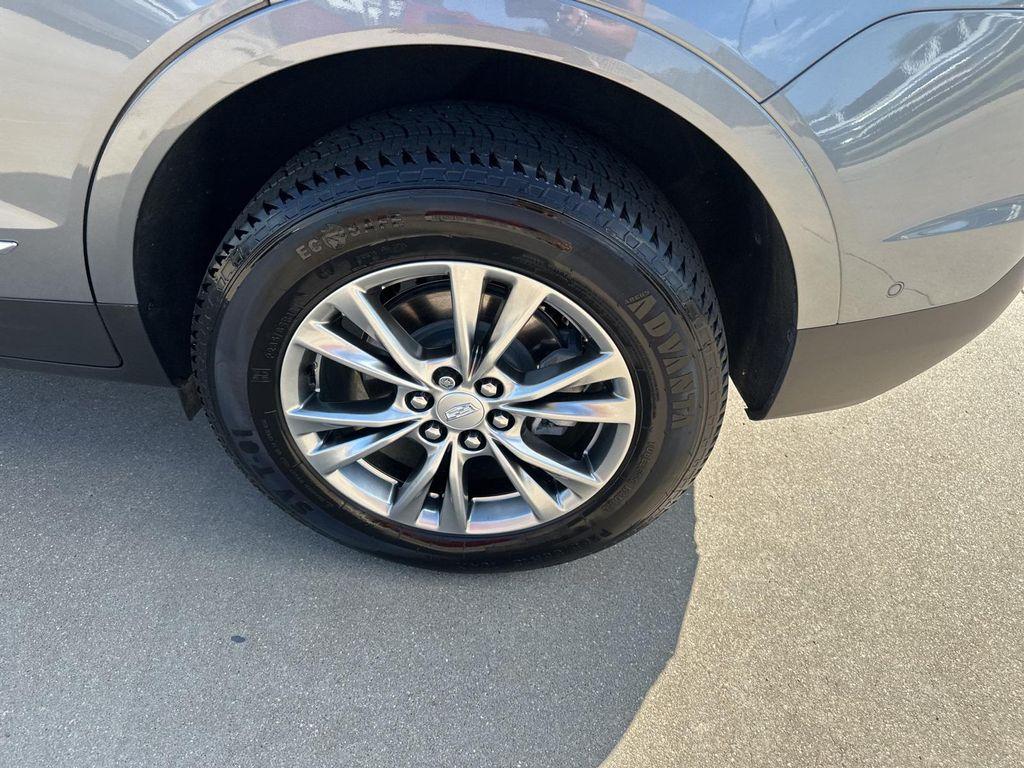 used 2022 Cadillac XT5 car, priced at $32,995