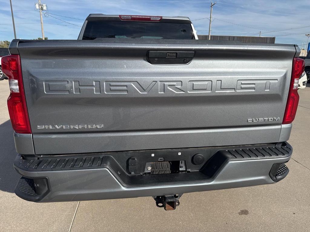 used 2022 Chevrolet Silverado 1500 car, priced at $32,995