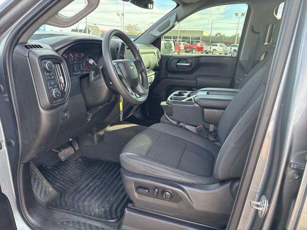 used 2022 Chevrolet Silverado 1500 car, priced at $32,995