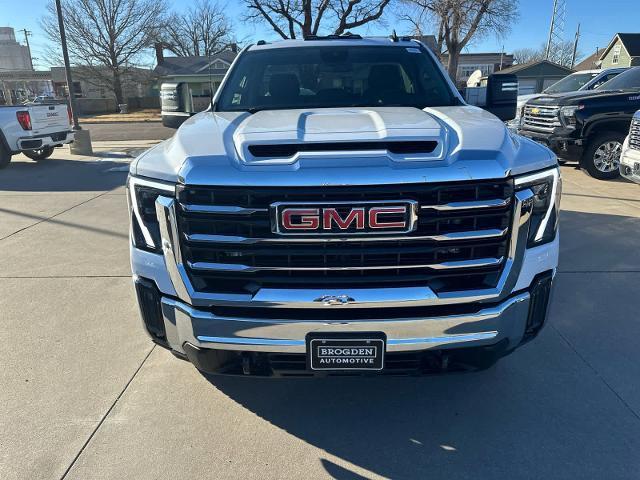 new 2025 GMC Sierra 3500 car, priced at $69,615