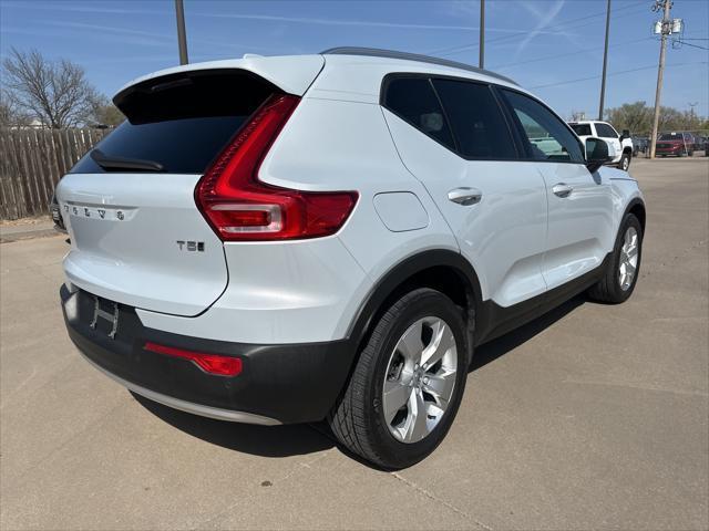 used 2020 Volvo XC40 car, priced at $21,495