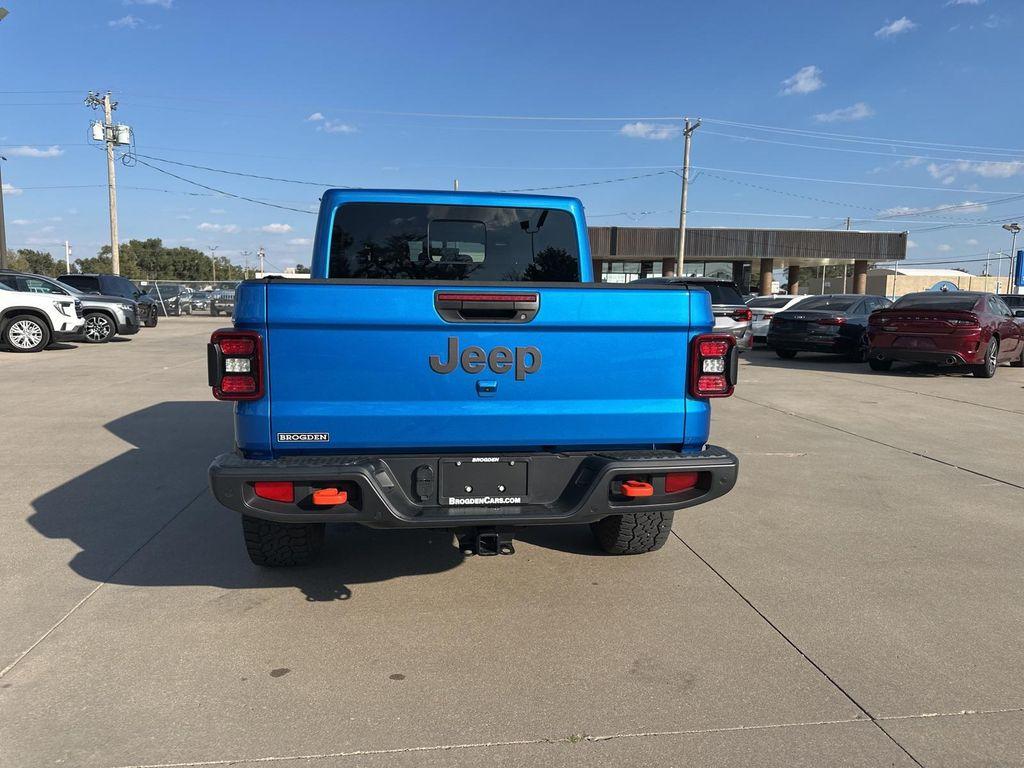 used 2021 Jeep Gladiator car, priced at $40,995
