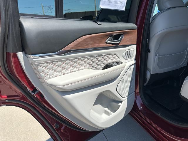 used 2023 Jeep Grand Cherokee car, priced at $43,380