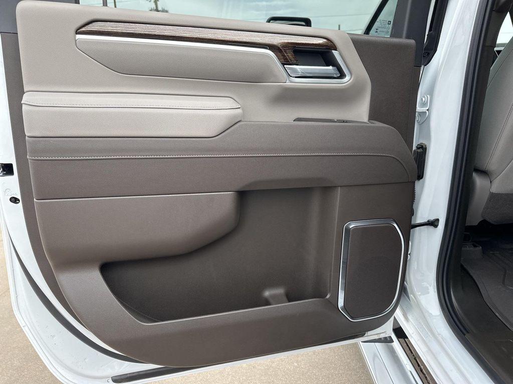 new 2025 GMC Sierra 2500 car, priced at $69,046