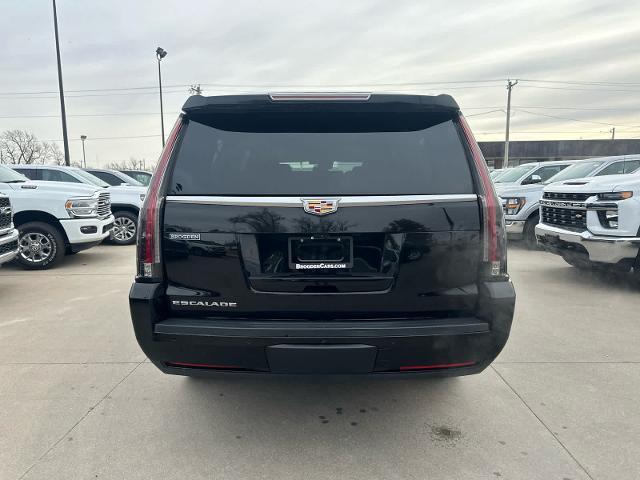 used 2020 Cadillac Escalade ESV car, priced at $47,495