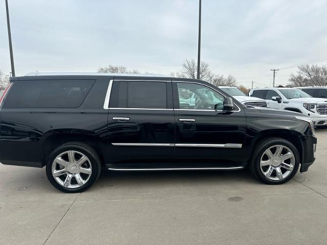 used 2020 Cadillac Escalade ESV car, priced at $47,495