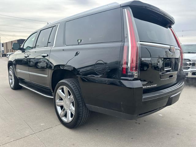 used 2020 Cadillac Escalade ESV car, priced at $47,495