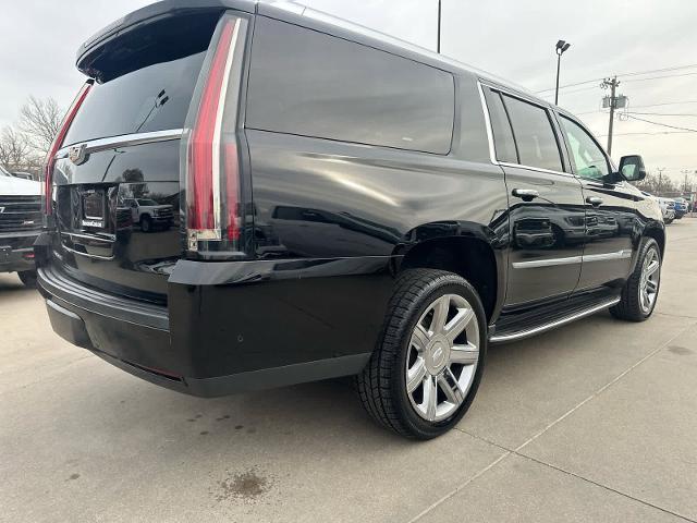 used 2020 Cadillac Escalade ESV car, priced at $45,495