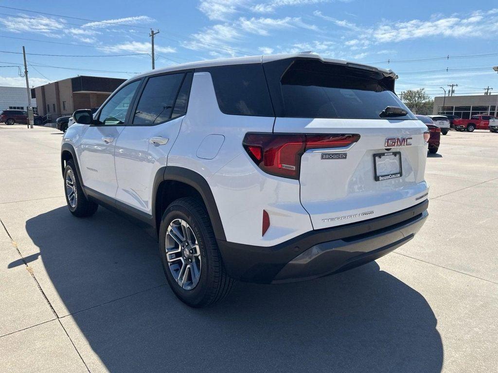 new 2026 GMC Terrain car, priced at $31,894
