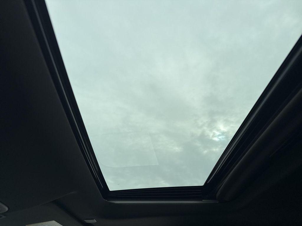 used 2022 GMC Sierra 1500 car, priced at $44,236